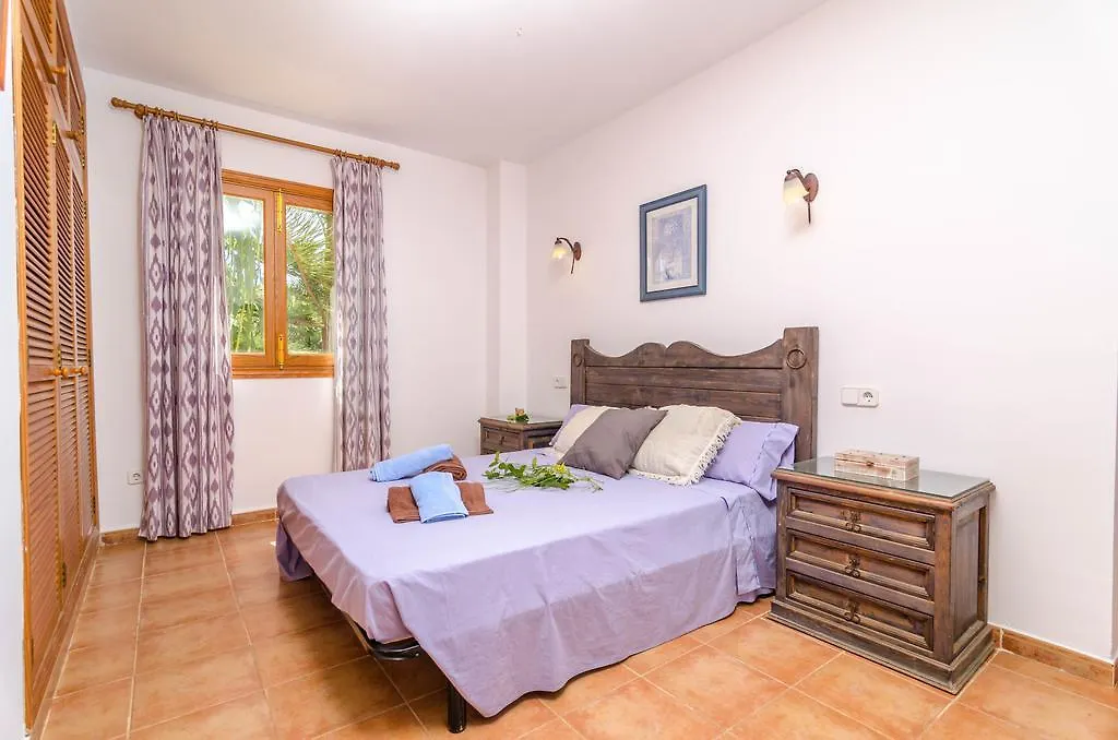 Es Cipresos Villa S'Illot  S'Illot (Mallorca)